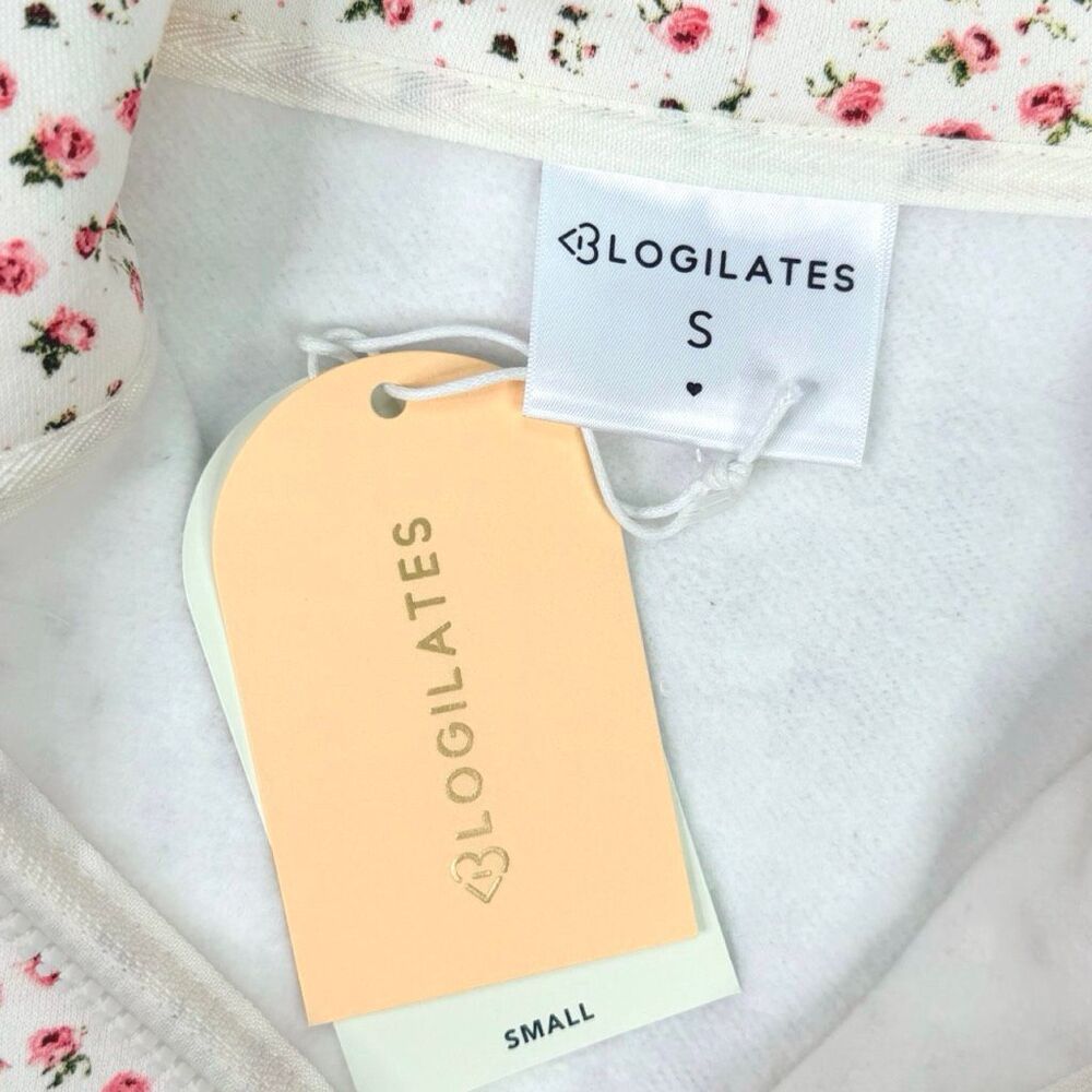Blogilates Marshmallow Hoodie - Size Small - Cream Floral - Picture 5 of 6